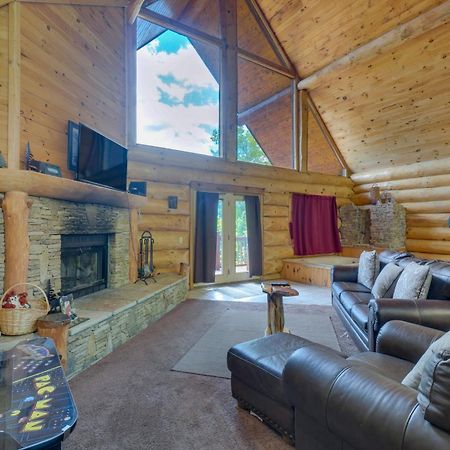 Gatlinburg Cabin With Hot Tub About 11 Miles To Downtown Экстерьер фото