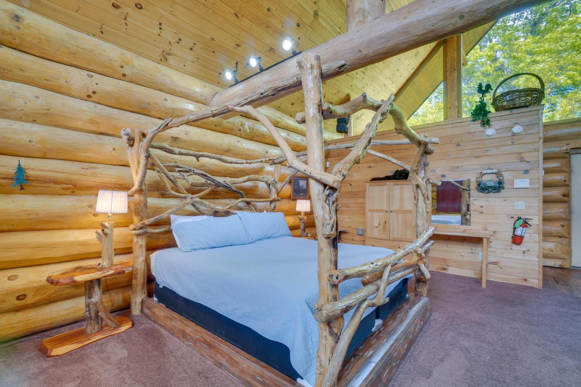 Gatlinburg Cabin With Hot Tub About 11 Miles To Downtown Экстерьер фото